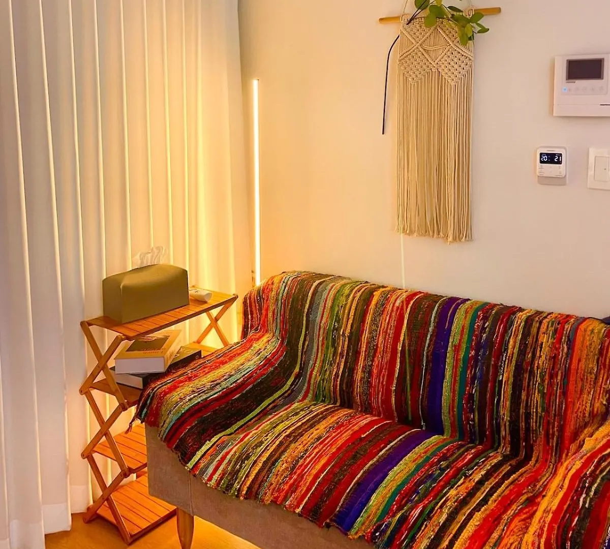 Jay House Near Cheonho Subway Line 5, 8 Apartman Szöul